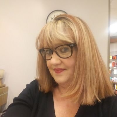 Profile Picture of Joyce, Dominic & Aidan (dogs Took Acct Over) (@Nirvosa1) on Twitter