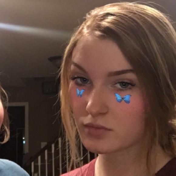 Profile Picture of Donna Scholes (@donna_mayyy) on Poshmark