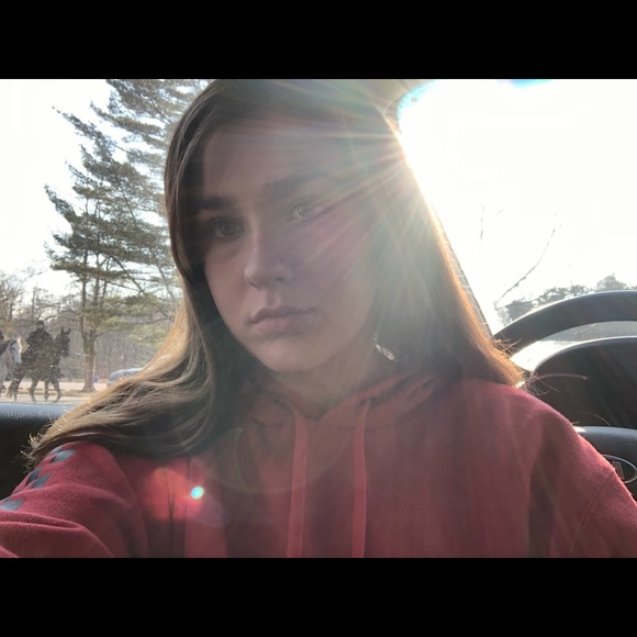 Profile Picture of Kristyn Wagner (@krristyyn) on Poshmark