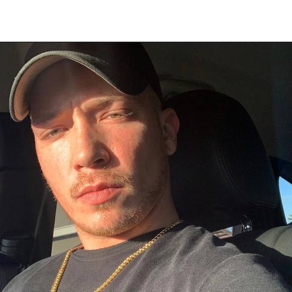 Profile Picture of Zachary Sullivan (@bballa0612) on Poshmark