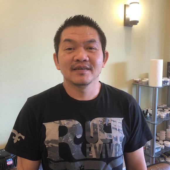 Profile Picture of Tony Phan (@tonyphan487) on Poshmark