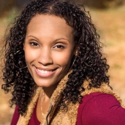 Profile Picture of Crystal (@cwebbie) on Twitter