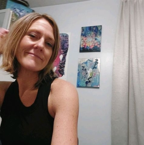 Profile Picture of Lindsey Forrestal (@lforrestal143) on Poshmark