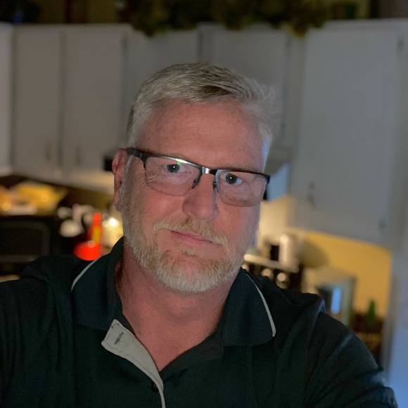 Profile Picture of Adam Rosengarten (@adamrosengarten) on Poshmark