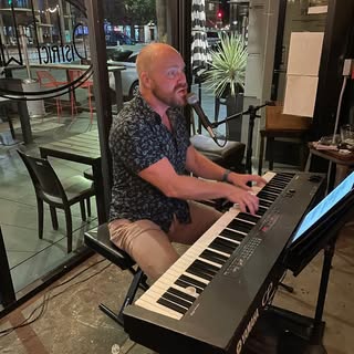 Kevin Wood - Instagram Profile Picture of Kevin Wood (@kevinwoodsings) on Instagram