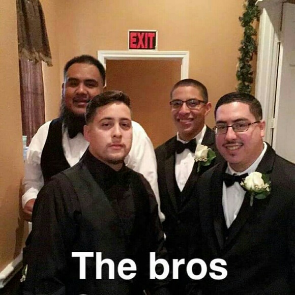 Profile Picture of Reuben Sanchez (@r1991sanchez) on Poshmark