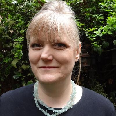 Profile Picture of Isabel Collins (@IsabelBelonging) on Twitter