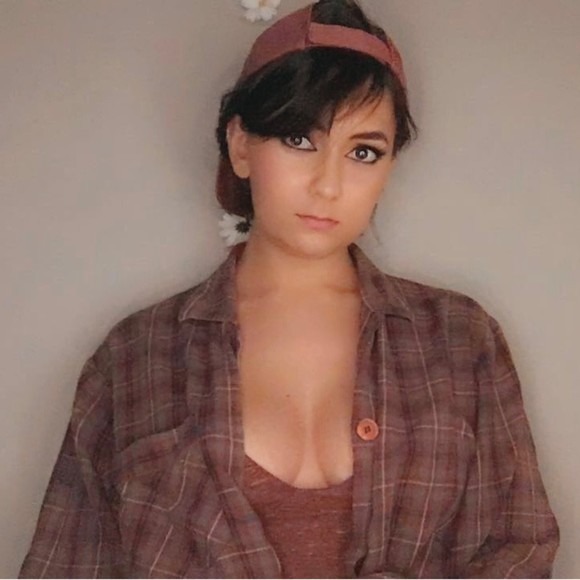 Profile Picture of Jasmine Kumar (@jazzymek) on Poshmark