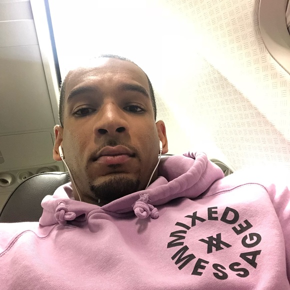 Profile Picture of Brandon Manley (@bboy0289) on Poshmark