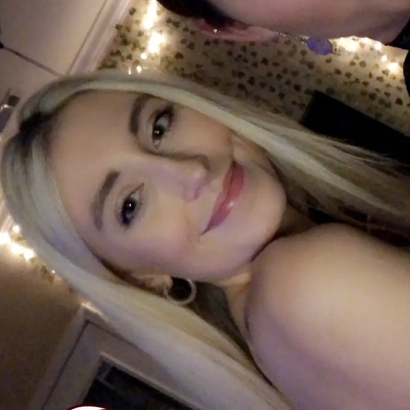 Sophie Thiede - Poshmark Profile Picture of Sophie Thiede (@sophiethiede) on Poshmark