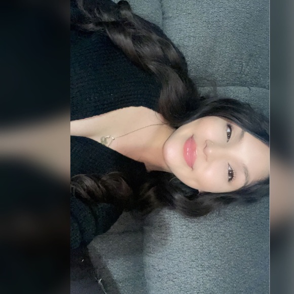 Profile Picture of Jacqueline Peña (@jackiee1626) on Poshmark