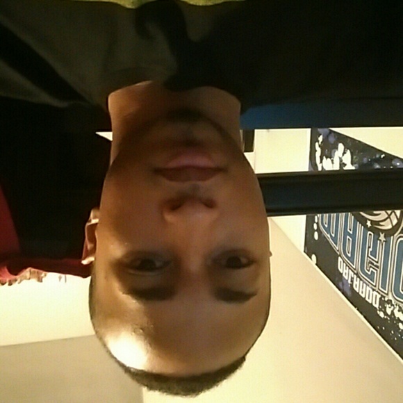 Profile Picture of Chris Rivas (@littlec129) on Poshmark