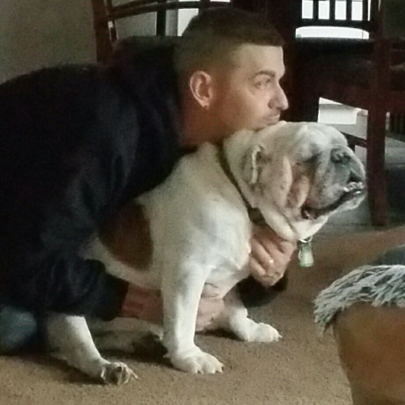 Profile Picture of Joshua Albani (@jalbani) on Poshmark