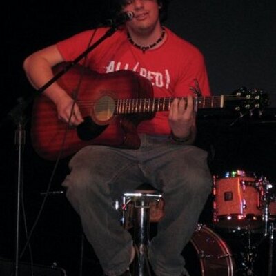 Profile Picture of Steve Barrington (@Steveb_rising) on Twitter