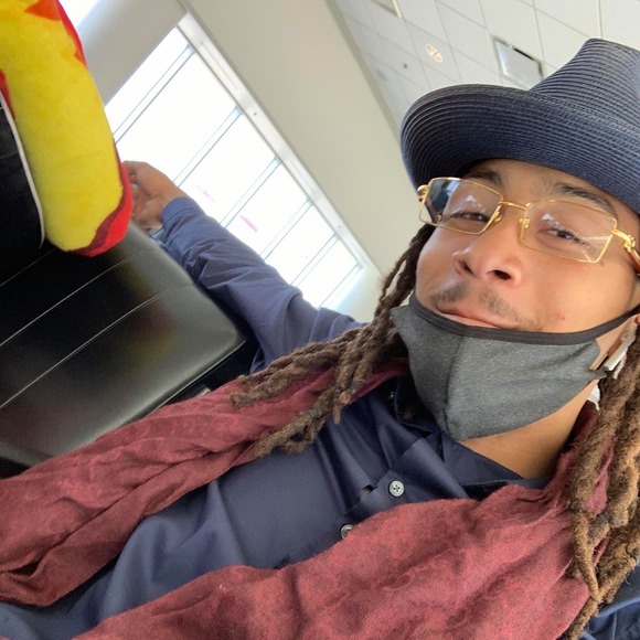 Profile Picture of Ryan Berkley (@ryanberkley9) on Poshmark