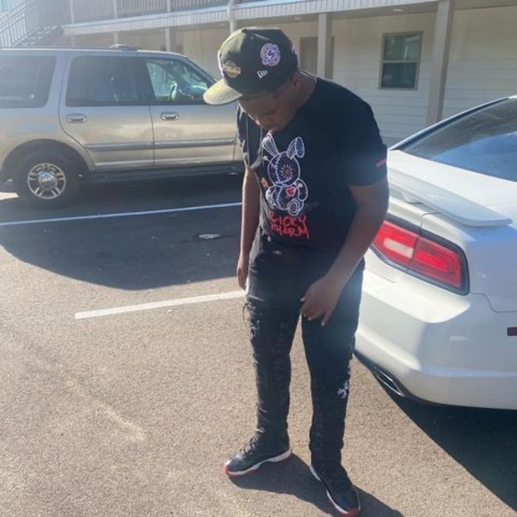 Profile Picture of Jonmichael Clay (@jonmichaelclay) on Poshmark