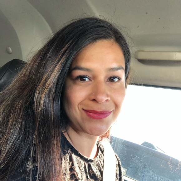 Profile Picture of Alex Pereira (@luckiesix) on Poshmark