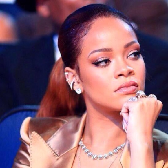 Profile Picture of Sam Douglas (@samwammer) on Poshmark