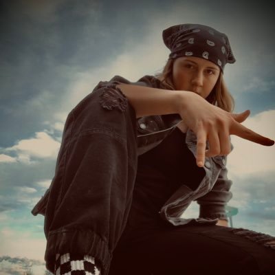 Profile Picture of Kayla Roberts (@bucky_mc) on Twitter