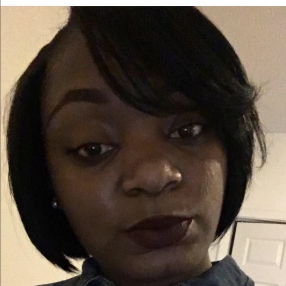 Profile Picture of Timeal Moody (@timeal90) on Poshmark