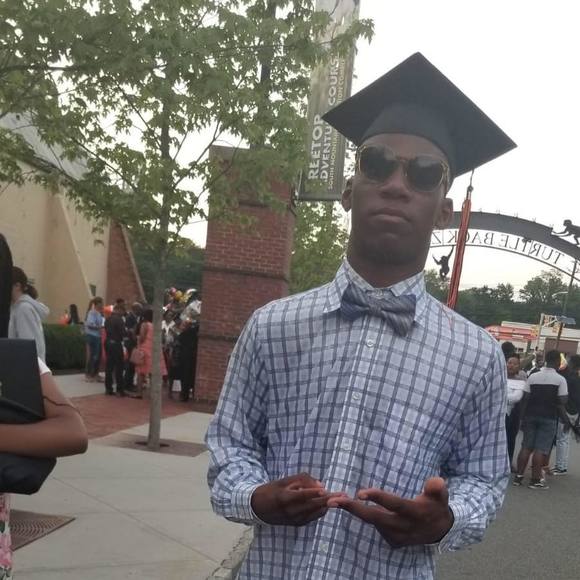 Profile Picture of Paul Pinnock (@chickenlitter) on Poshmark