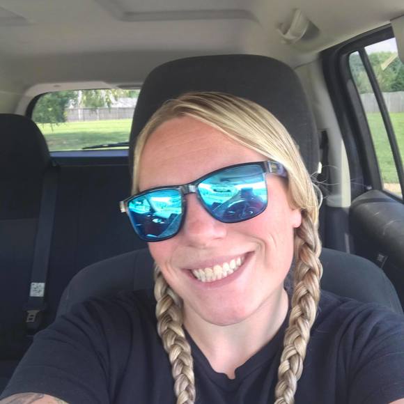 Profile Picture of Kayla Mutty (@gmutt) on Poshmark