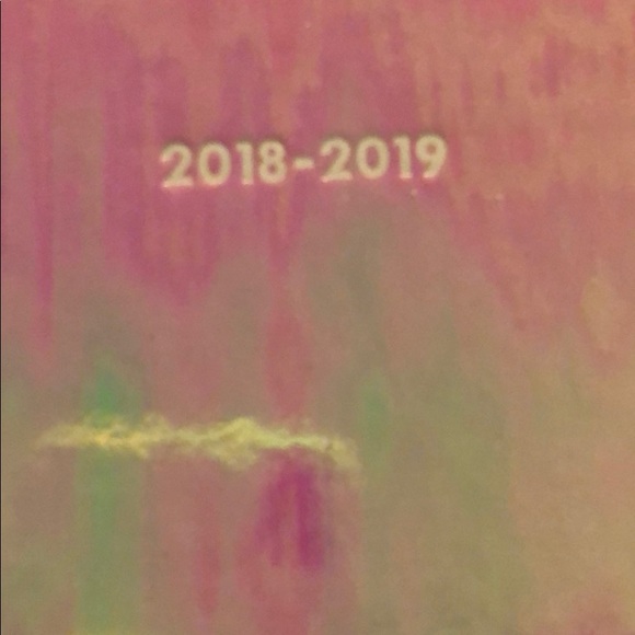 Profile Picture of Rosanne Becerra (@zannib) on Poshmark