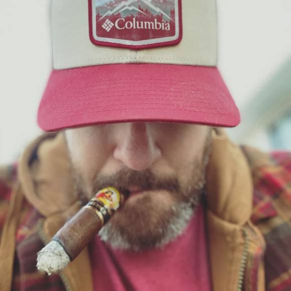 Profile Picture of Dl Hagebusch (@dlhagebusch) on Poshmark