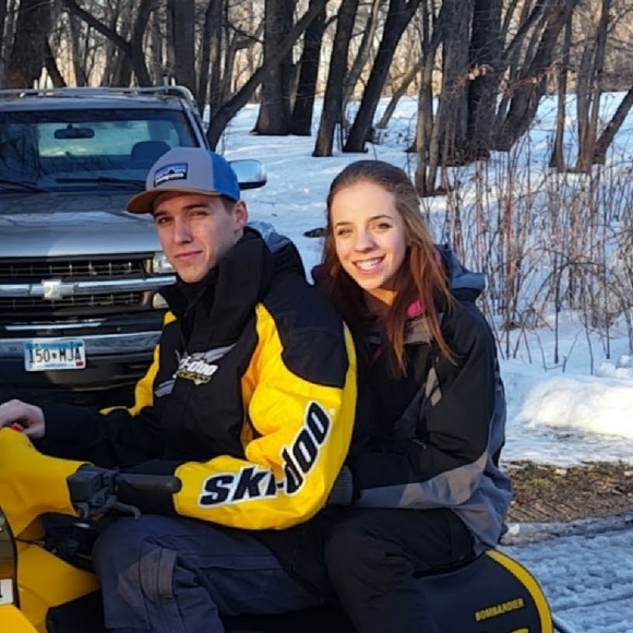 Profile Picture of Carly Wack (@carlywack) on Poshmark