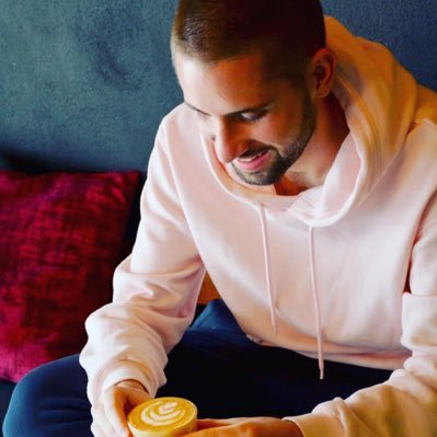 Profile Picture of Alejandro Velazquez (@Vela_Velazquez) on Twitter