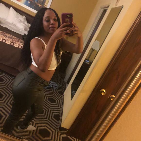 Profile Picture of Jazmyne Morris (@mena0715) on Poshmark