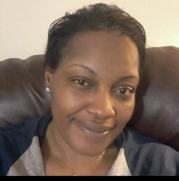 Profile Picture of Darcel Brown (@darcelbrown68) on Poshmark