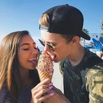 Profile Picture of Taylor Alesia And Tanner Fox (@taylor_tanner_fam) on Instagram
