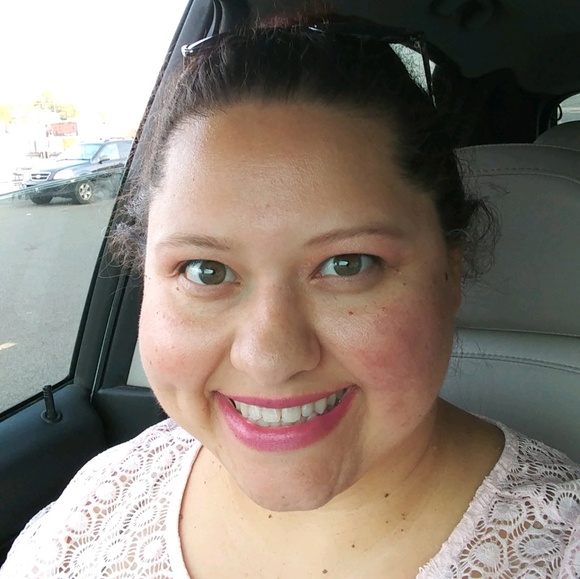 Samantha Fidler-newby - Poshmark Profile Picture of Samantha Fidler-newby (@thegeekworm) on Poshmark