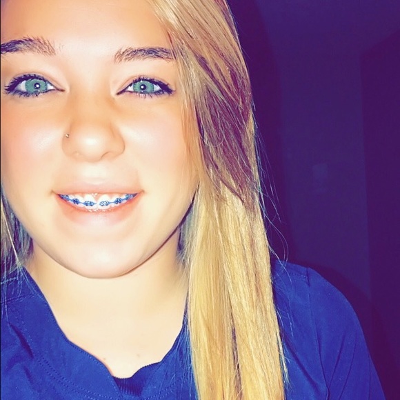 Profile Picture of Taylor Mcwilliams (@taycoryn2015) on Poshmark