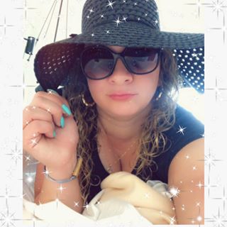 Profile Picture of Tasha Phillips (@GR33NEYZSHORTI3) on Facebook