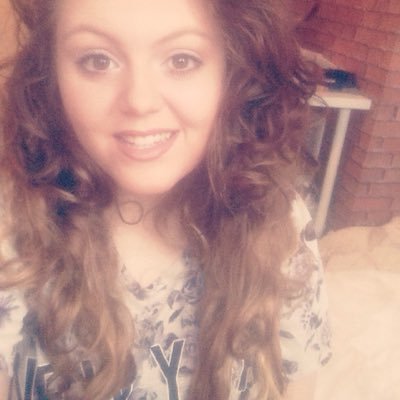 Profile Picture of Leah Vernon (@Leahmariiee2) on Twitter