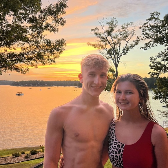 Profile Picture of Addie Walker (@addiejowalker04) on Poshmark