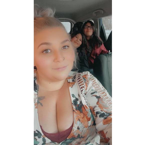 Profile Picture of Samantha Kuzmich (@skuzmich88) on Poshmark