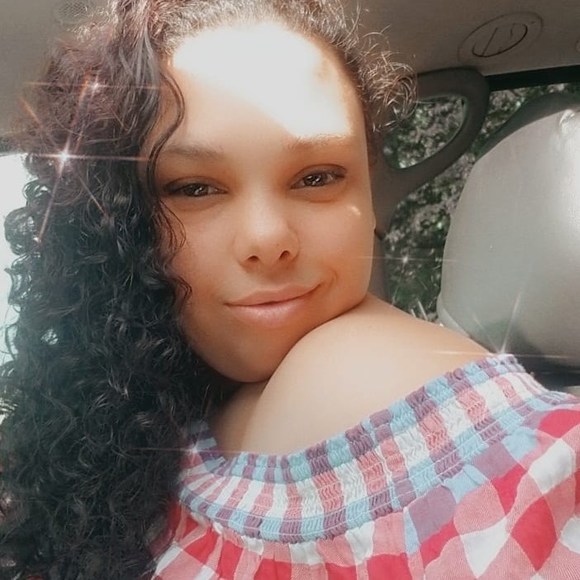 Profile Picture of Naomi Mitchell (@naomim04) on Poshmark
