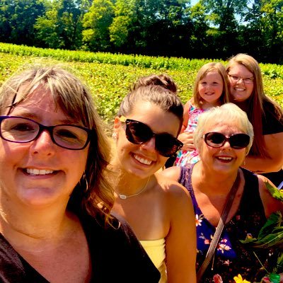 Profile Picture of Stacie Harmon-Scott (@Stacie_D_Scott) on Twitter