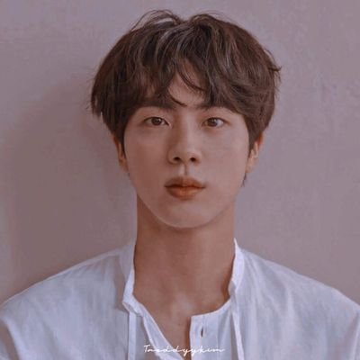 Profile Picture of JessieJin 💜 (@JessieLee1215) on Twitter