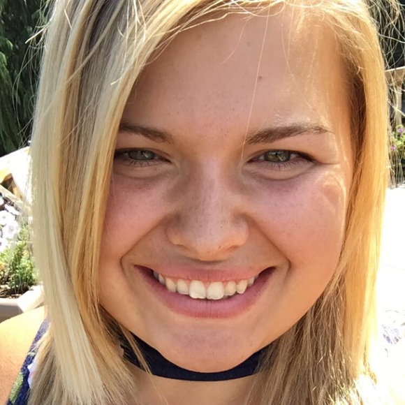 Profile Picture of Michaela Paluck (@mpaluck18) on Poshmark