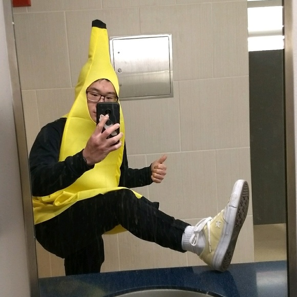 Profile Picture of Nathan Ng (@nateng4206) on Poshmark