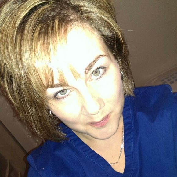 Profile Picture of Brenda Arthrell-plouffe (@brendaplouffe) on Poshmark