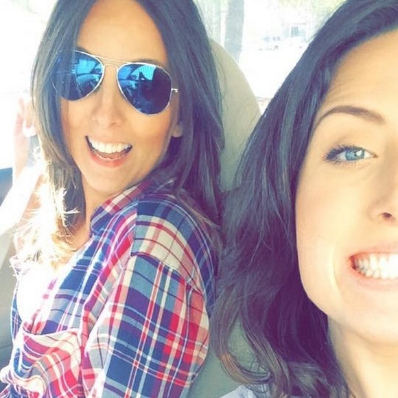 Profile Picture of Annmarie Zollo (@annmariezollo) on Poshmark