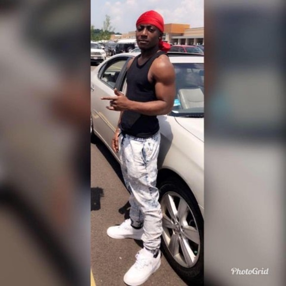 Profile Picture of Owusu Alex (@owusualex) on Poshmark