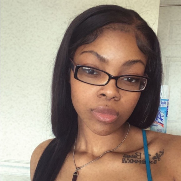 Profile Picture of Bianca Barnett (@biancabarnet840) on Poshmark
