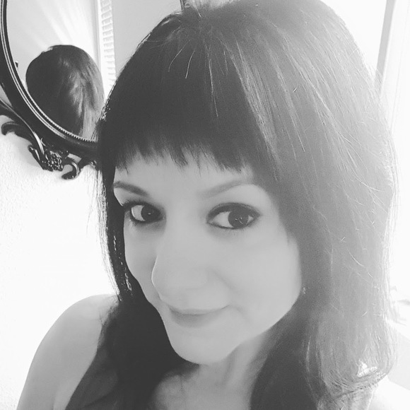 Profile Picture of Stacey Bycroft (@affinitypumpkin) on Poshmark