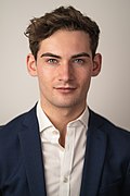 Profile Picture of Tom Harwood - Wikipediaon Wikipedia